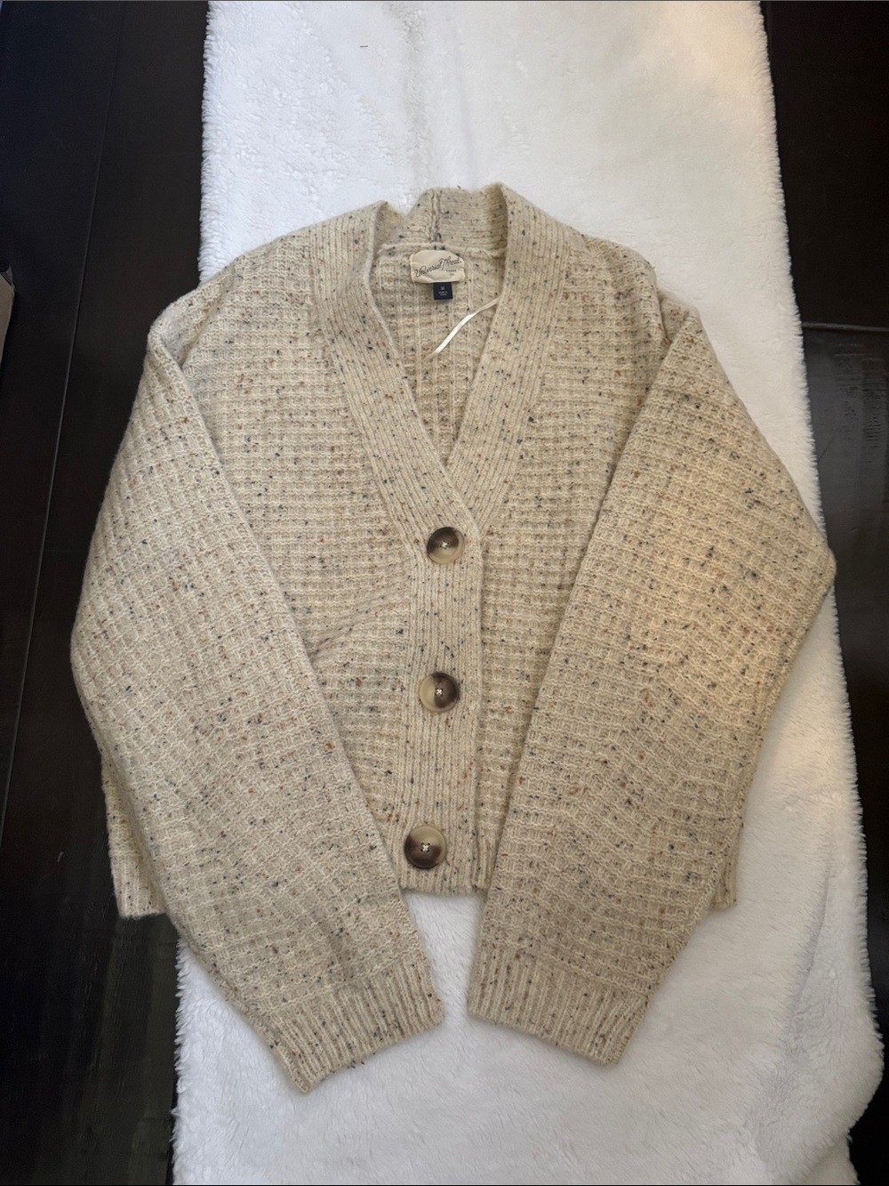 NWOT Universal Thread Cozy Cropped Button-Front Sweater Cardigan
